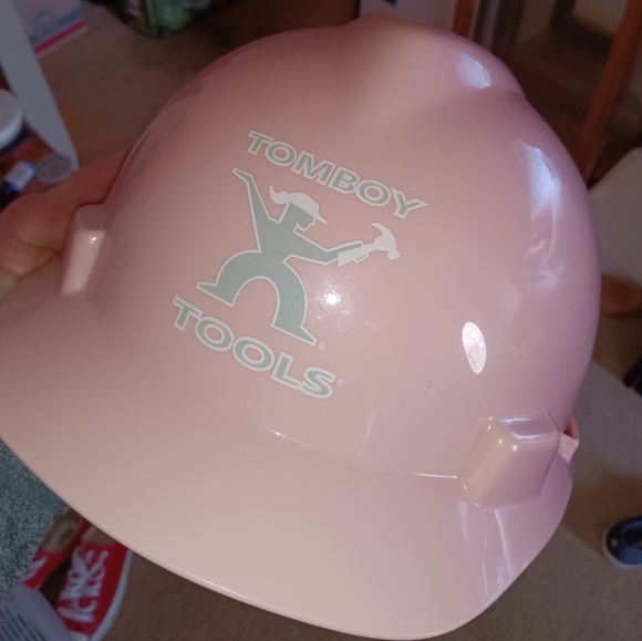 🆕Tomboy Tools Pink Womens Hardhat - MSA - Picture 2 of 4